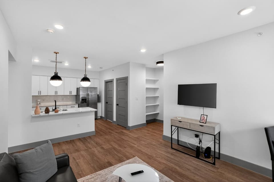 Elegant 1-bedroom with upscale interior details Apartment in Austin