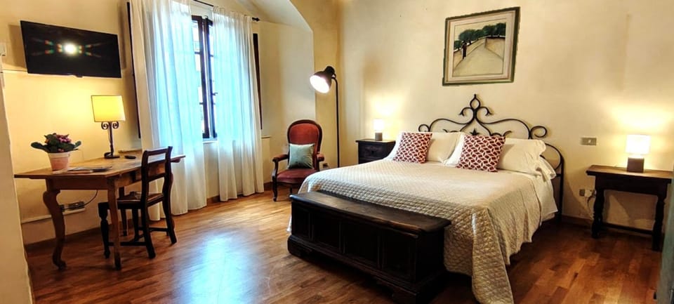 TV and multimedia, Bedroom, heating, air conditioner