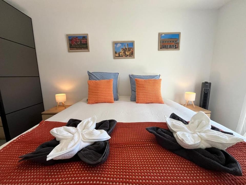 Apartment with Pool & Large Terrace Apartment in Mouans-Sartoux