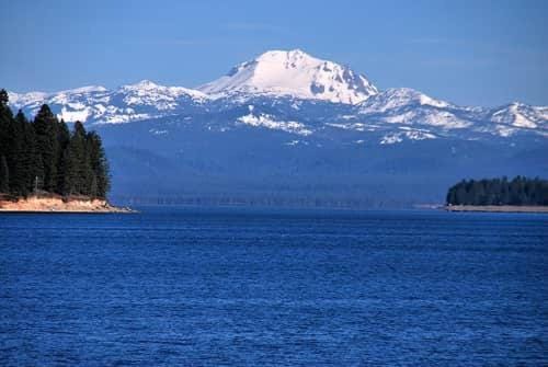 Basecamp Luxury Lake Almanor Cabin Cabin in Lake Almanor West