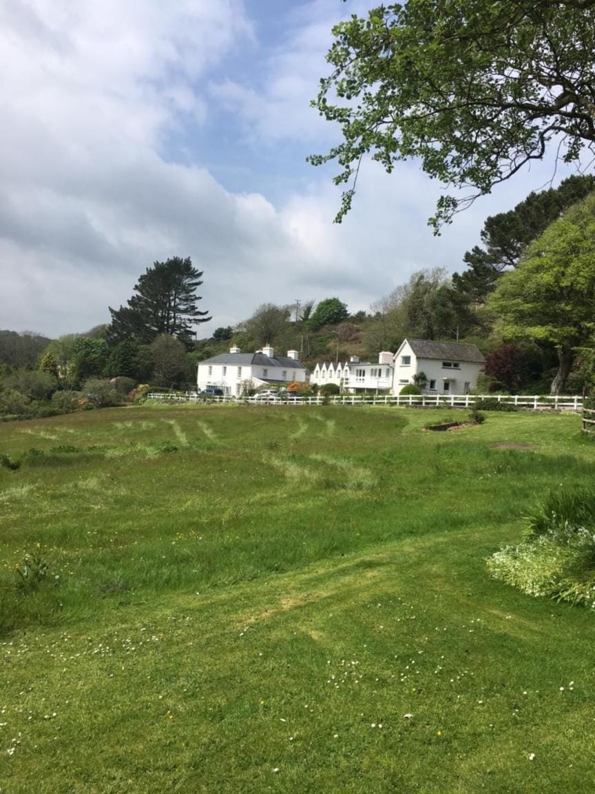 Beautiful private West Cork estate for 1-30 people Villa in County Cork