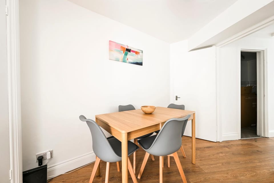 Garden 1 Bedroom Camden Apartment Apartment in London Borough of Islington