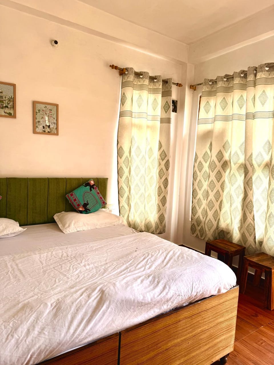 Photo of the whole room