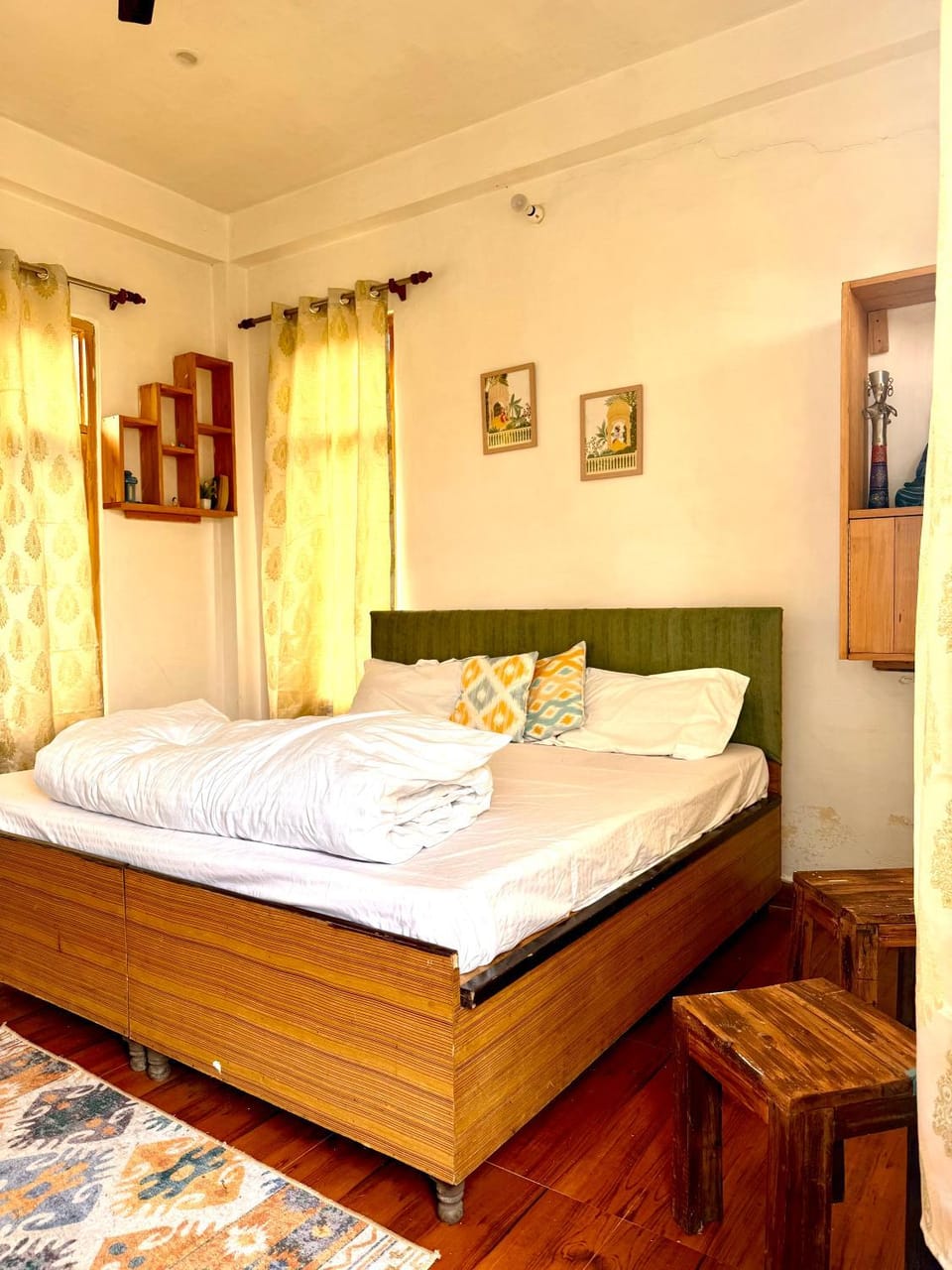 Bed, Photo of the whole room, Bedroom