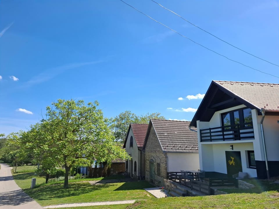 Property building, Street view