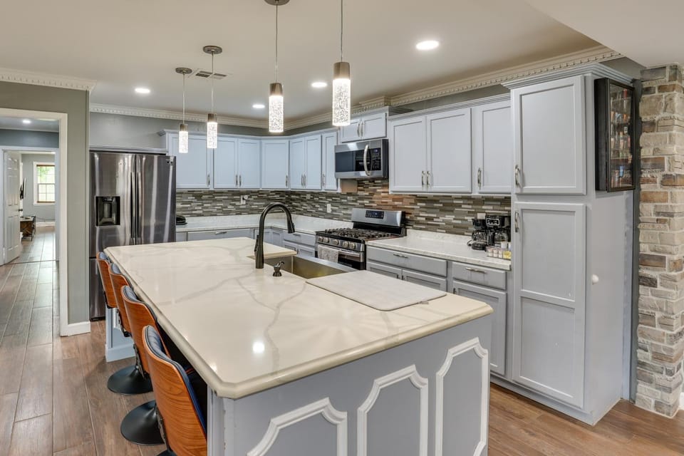 Great for Families! Shreveport Getaway w/ Patio House in Shreveport