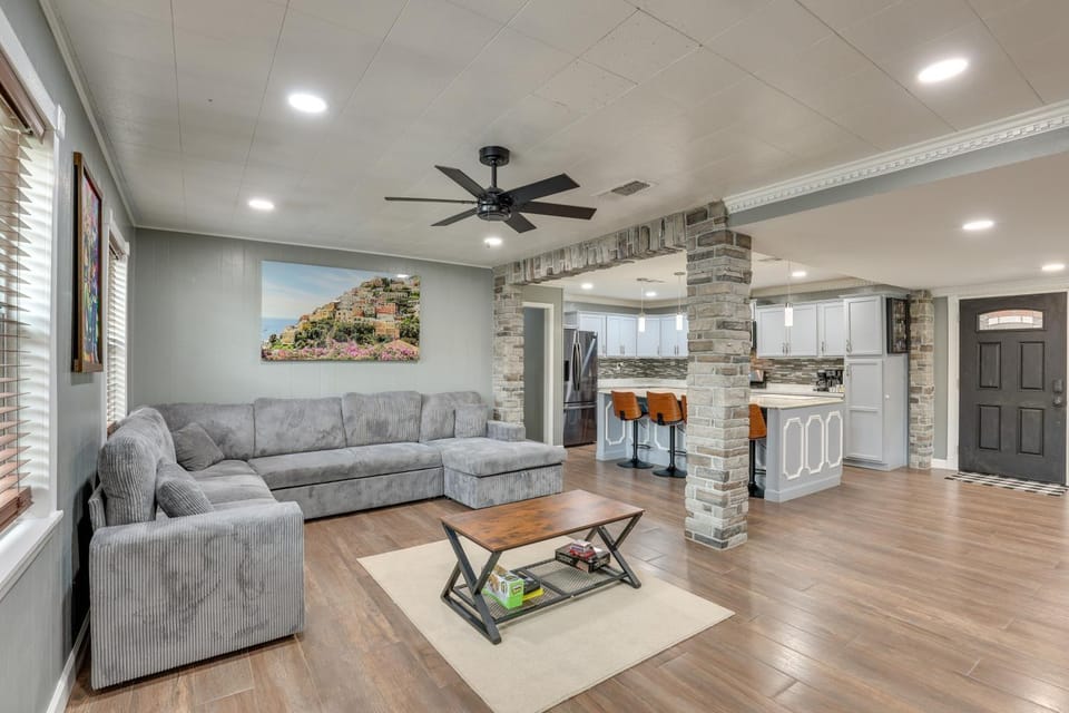 Great for Families! Shreveport Getaway w/ Patio House in Shreveport