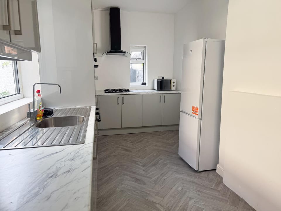 Borough Retreat 5BR Home Apartment in Middlesbrough