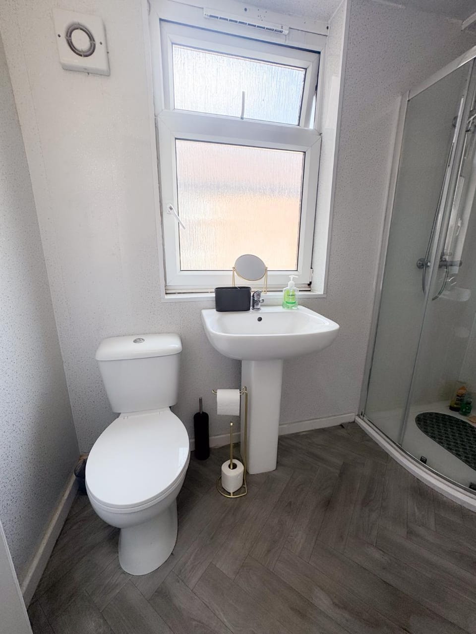 Borough Retreat 5BR Home Apartment in Middlesbrough