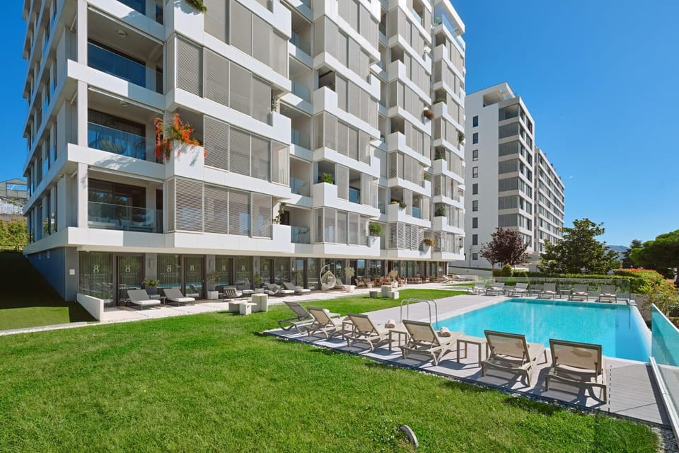 Spring, Garden, View (from property/room), Garden view, Pool view, Swimming pool, sunbed