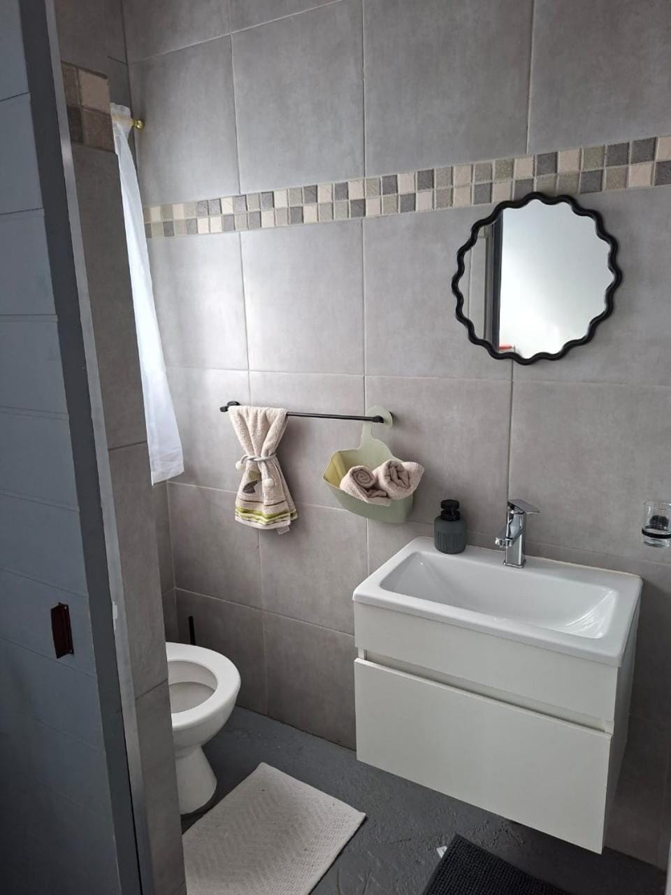 Koeroebees 1 Apartment in South Africa