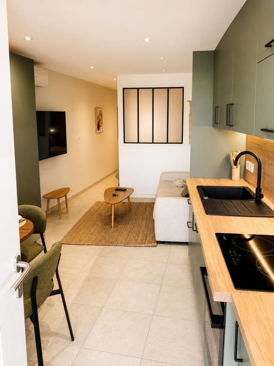 Communal lounge/ TV room, TV and multimedia