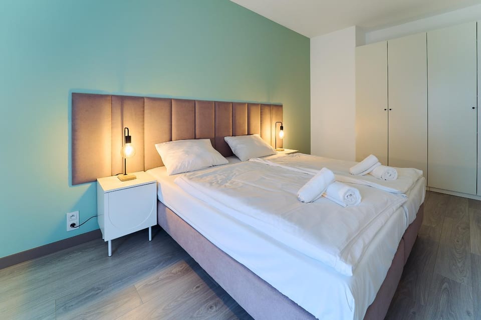 Bed, Photo of the whole room, Bedroom, towels, wardrobe