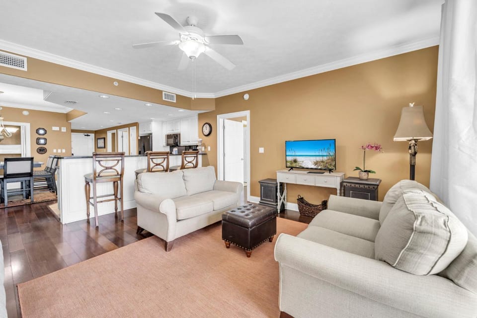 Treasure Island 2202 by Emerald Coast Retreats Apartment in Lower Grand Lagoon