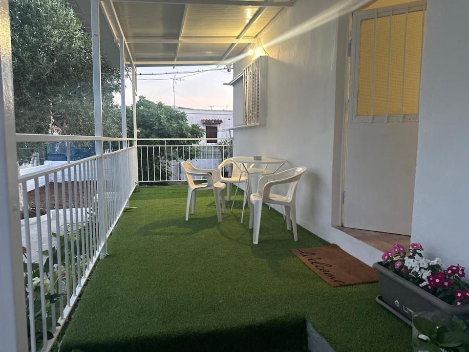 Airport Near The Beach House Apartment in Decentralized Administration of Attica
