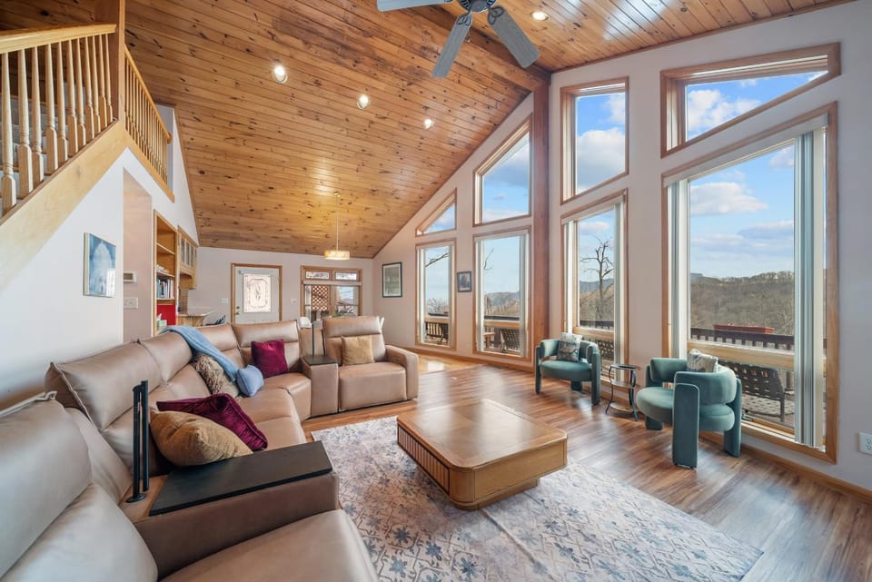 Mountain Sunrise House in Sugar Mountain