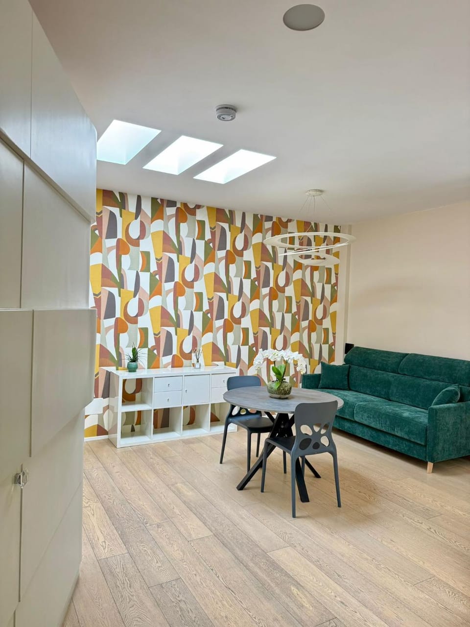 Communal lounge/ TV room, Living room, Dining area, Breakfast