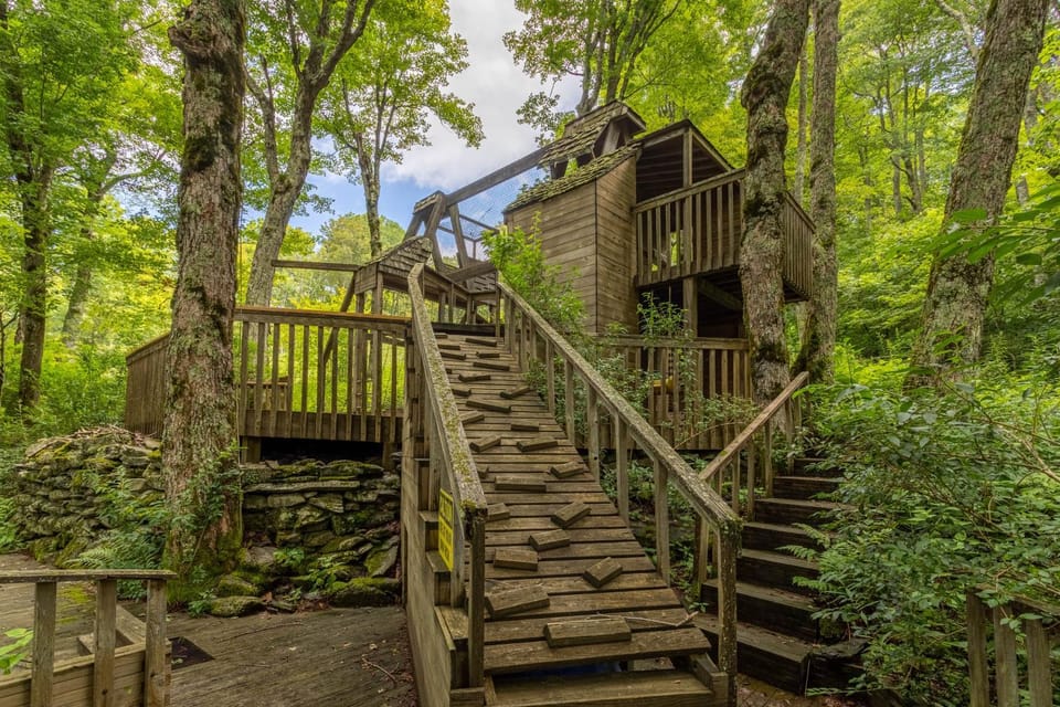 Hearthstone House in Watauga