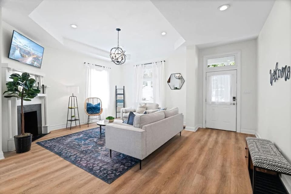 Entire Duplex for Groups - Two Private Apartments Apartment in Jacksonville