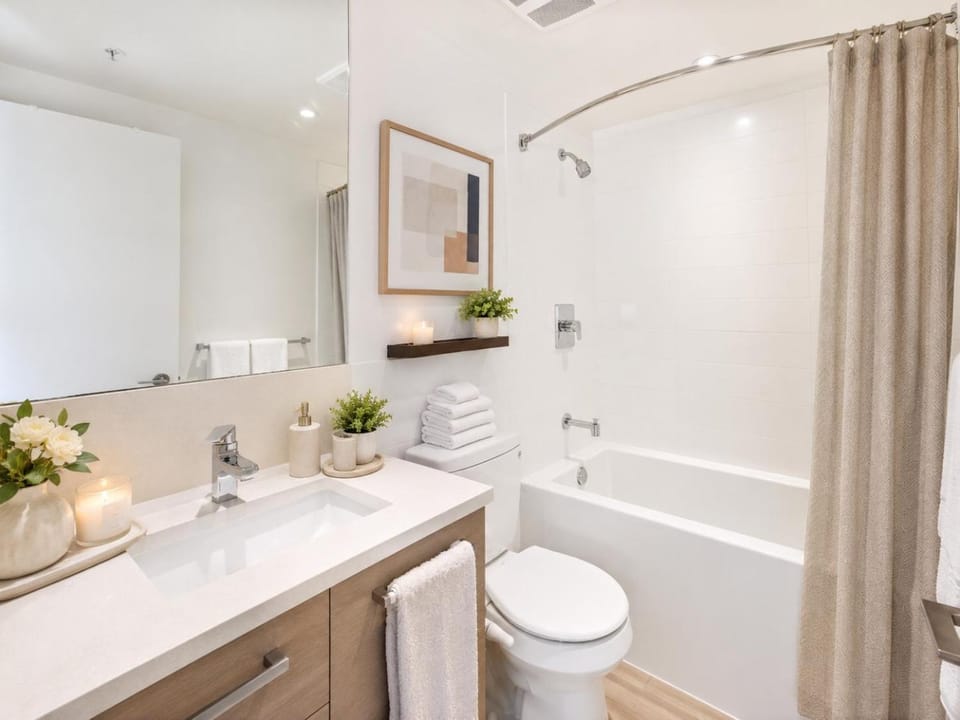 Shower, Toilet, Bathroom, Bath, towels