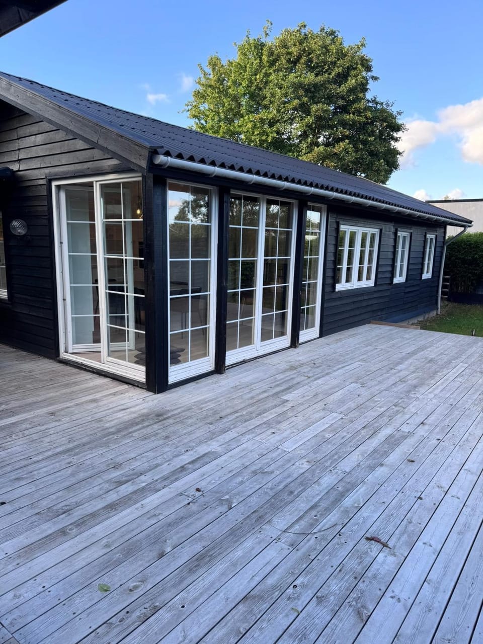 Property building, Garden, Balcony/Terrace