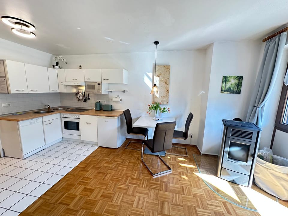 Ferienwohnung mit Kamin - Hunde willkommen Apartment in Straubing-Bogen