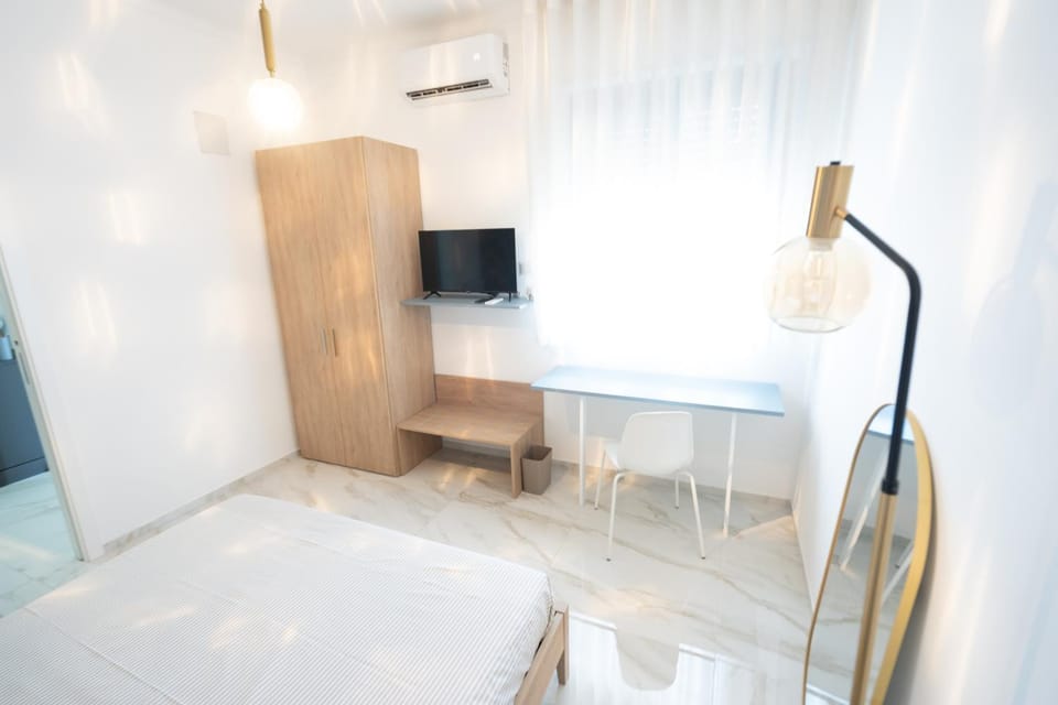 TV and multimedia, Photo of the whole room