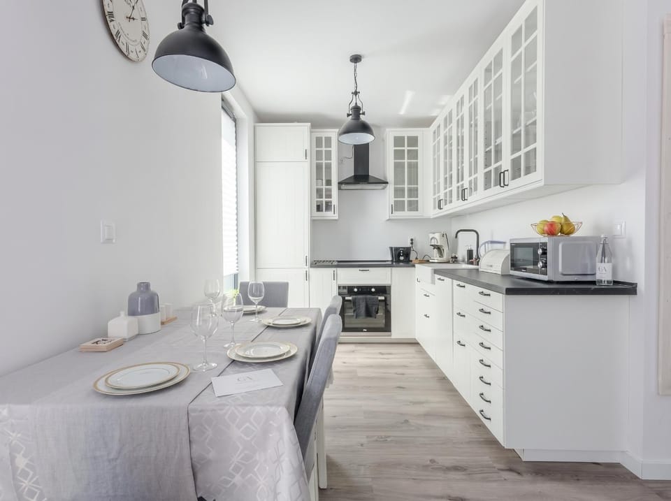 Kitchen or kitchenette, Dining area, dishwasher, minibar, pet friendly, stove