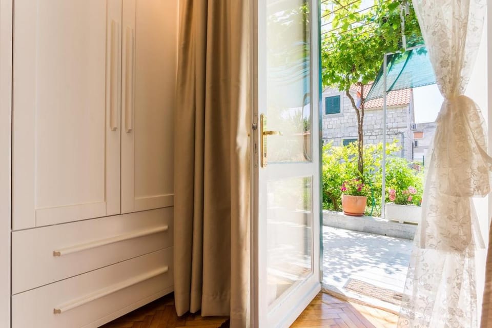 Apartment with Private Garden Apartment in Split