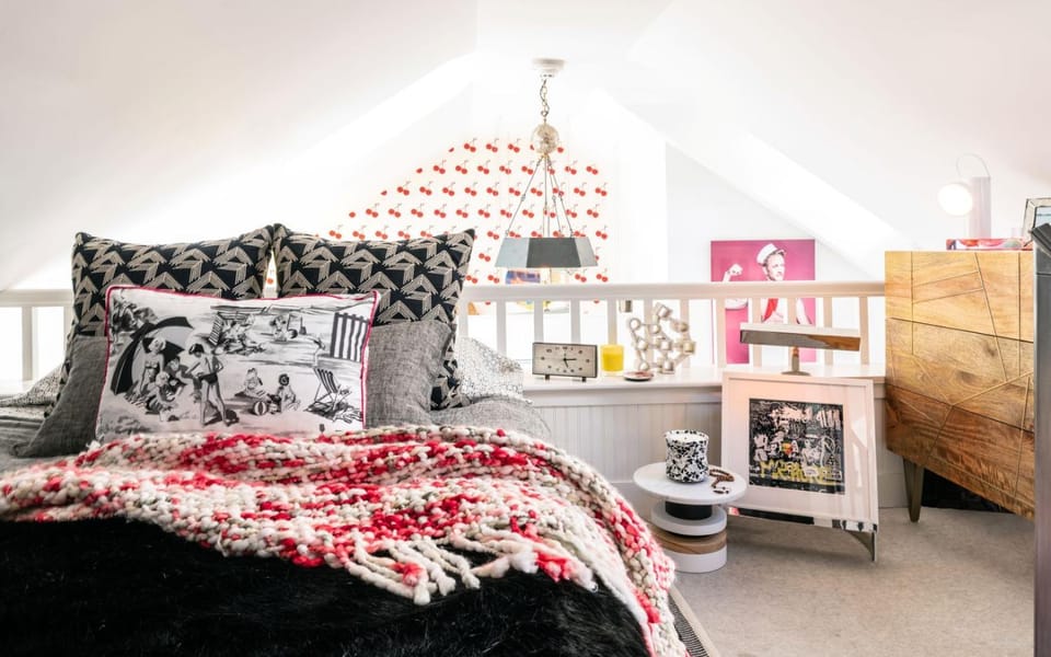 Bed, Day, Bedroom, furniture