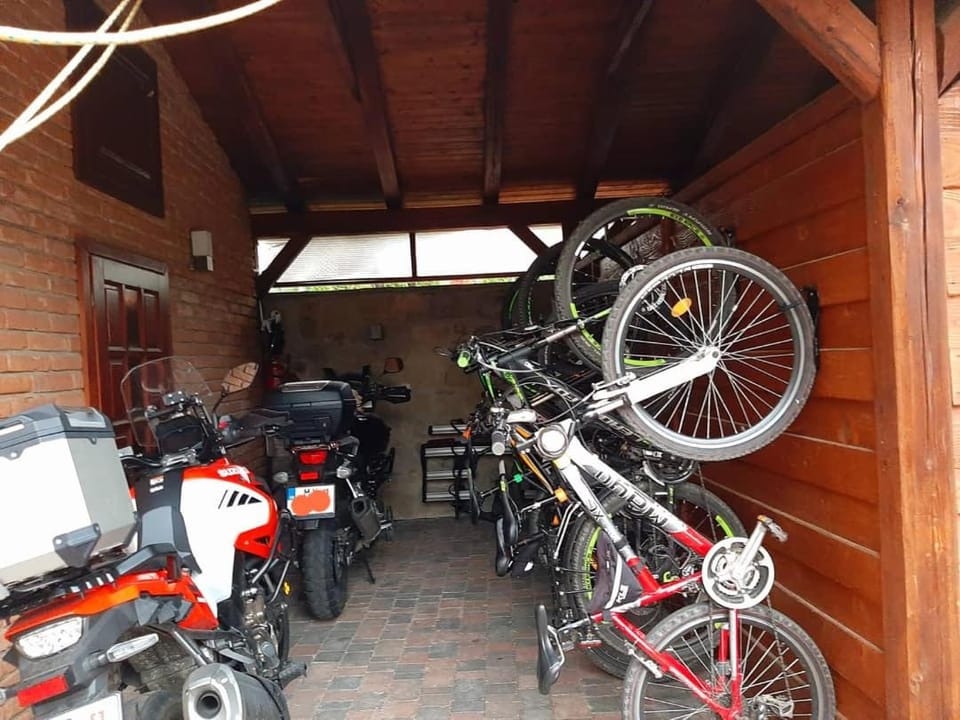 Property building, Cycling, Area and facilities, Parking