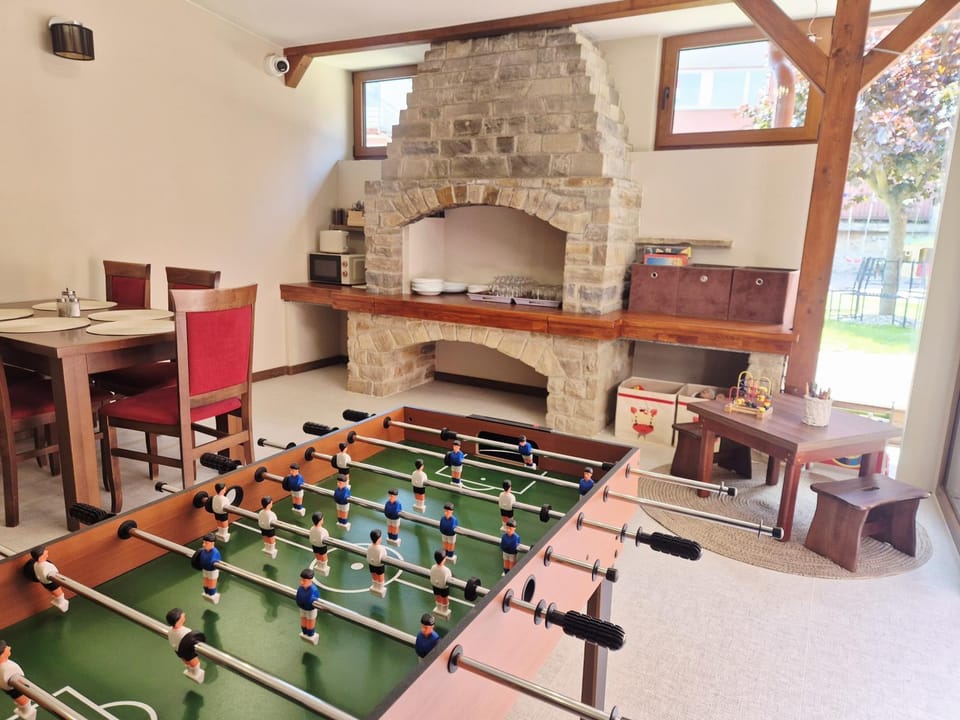Communal lounge/ TV room