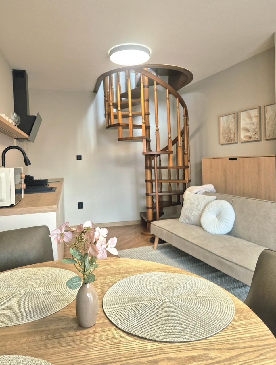 Kitchen or kitchenette, Living room, Dining area
