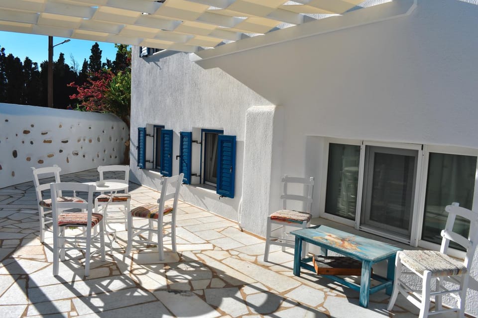 Patio, Day