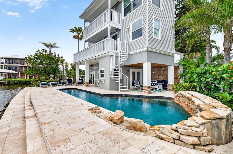 Tidewater Retreat House in Palm Harbor