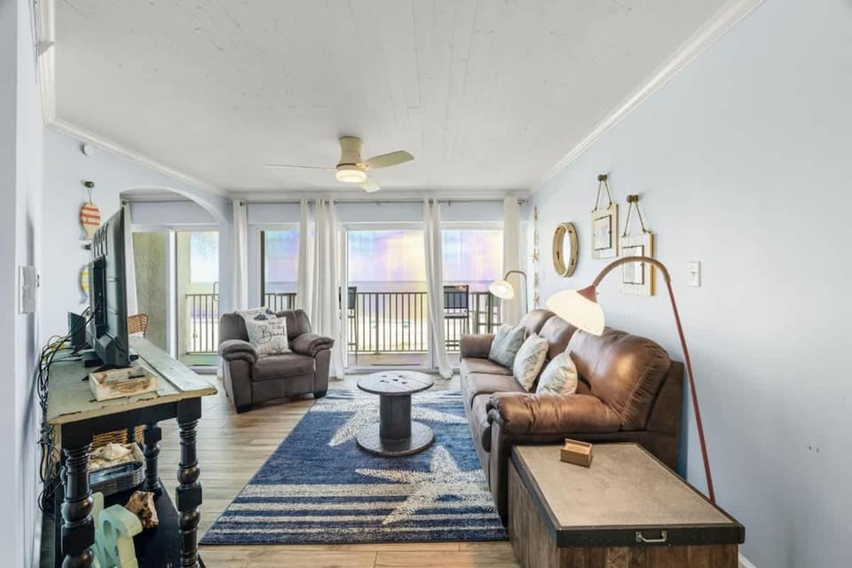 Seabreeze Stay - Team Joseph Ellen House in Jacksonville Beach