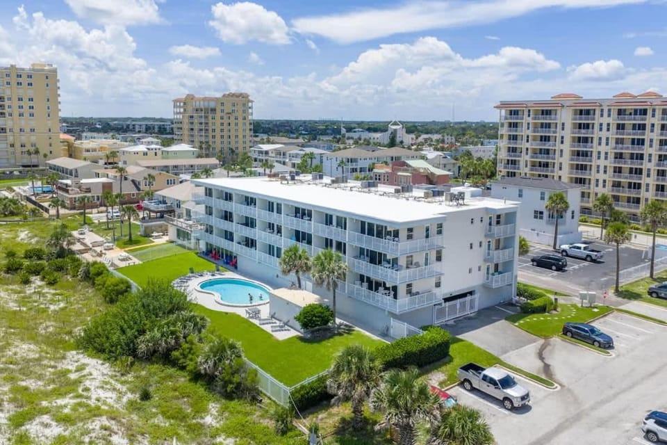 Seabreeze Stay - Team Joseph Ellen House in Jacksonville Beach
