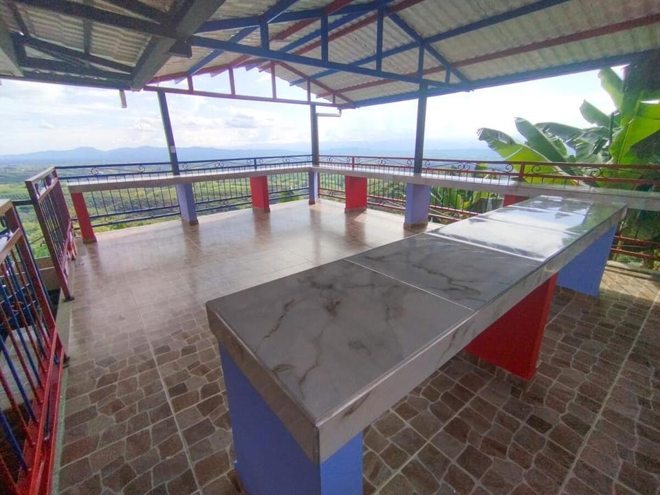 Finca Bella Vista con Salón Piscina Jacuzzi y Vista Panorámica House in Risaralda