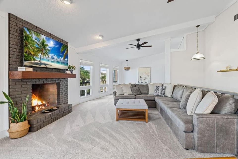 Secret Garden Stay - Team Joseph Ellen House in Fernandina Beach