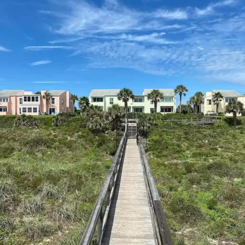 Serenity Point - 17 Min to Downtown St Augustine House in Butler Beach