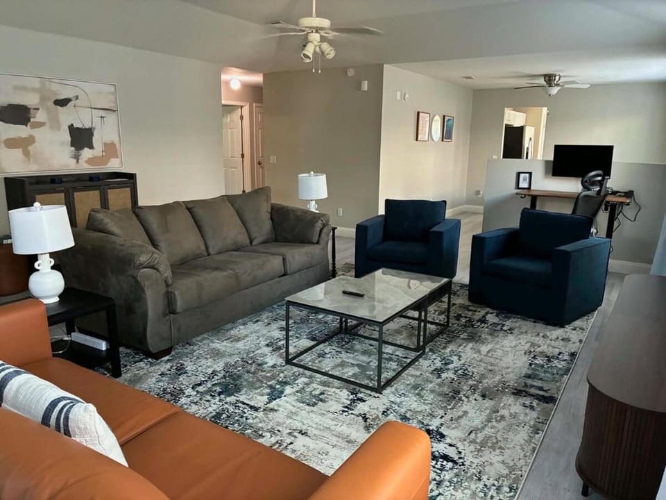 Living room, Business facilities, Seating area