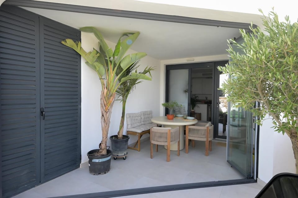 Balcony/Terrace, Dining area