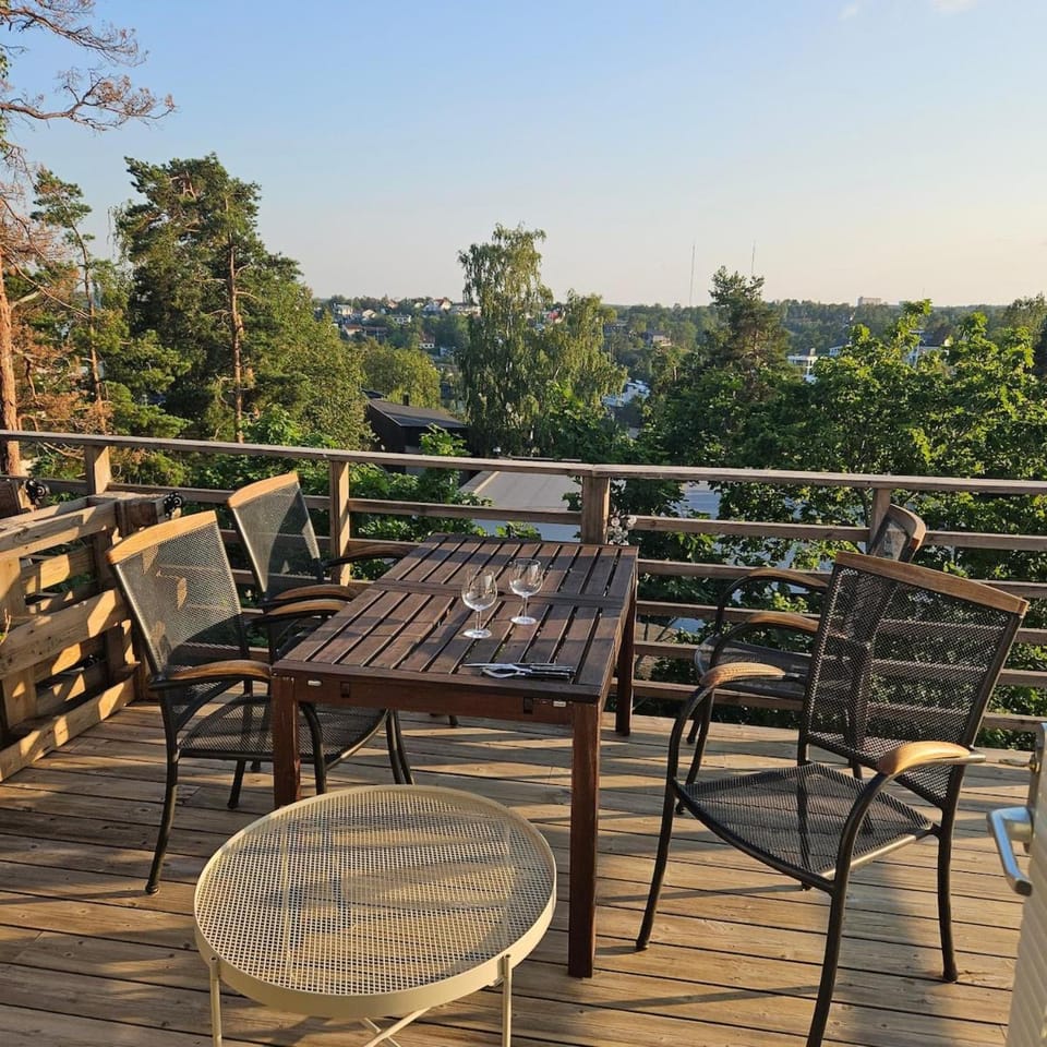 Balcony/Terrace, Dining area