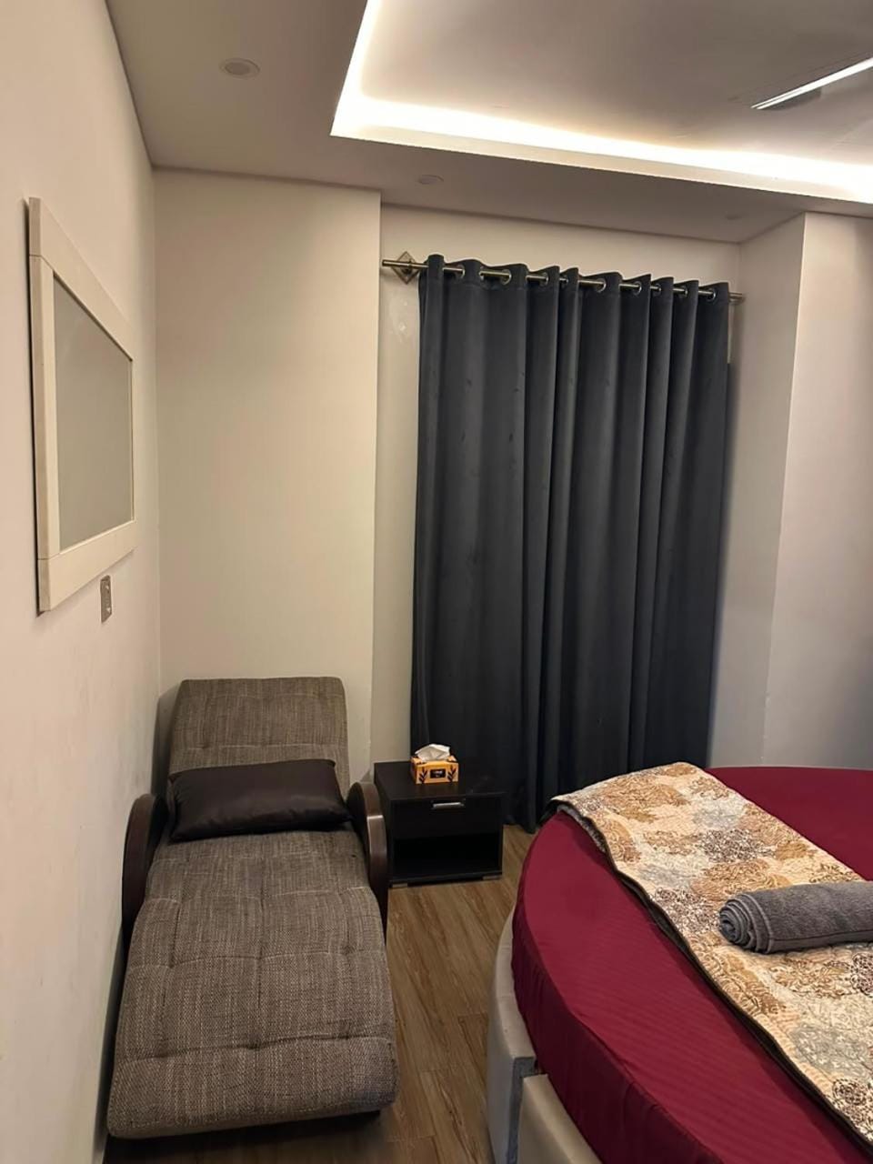 The crimson round bed luxe suite Apartment hotel in Islamabad