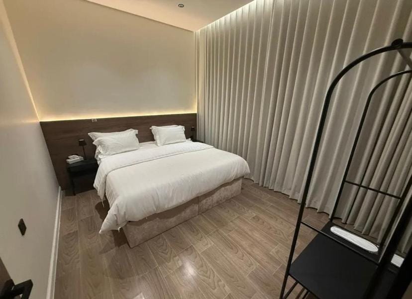 غرفة نوم وصالة مميزة بقلب الخبر Apartment in Al Khobar