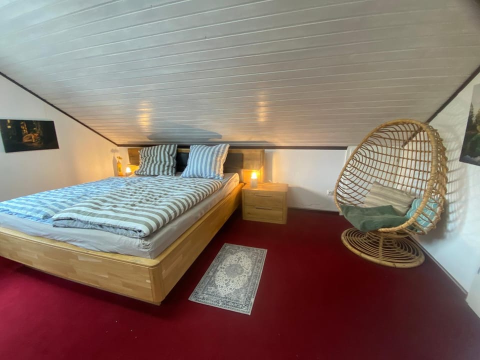 Bed, Photo of the whole room, Bedroom