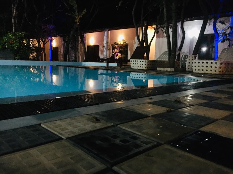 Swimming pool