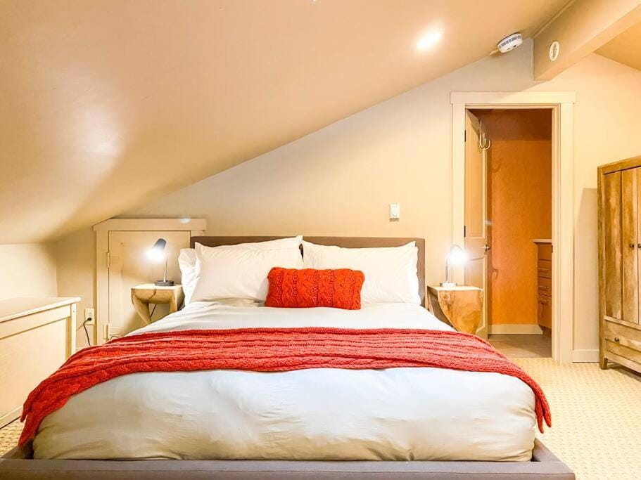 Slopeside Chalet House in Steamboat Springs