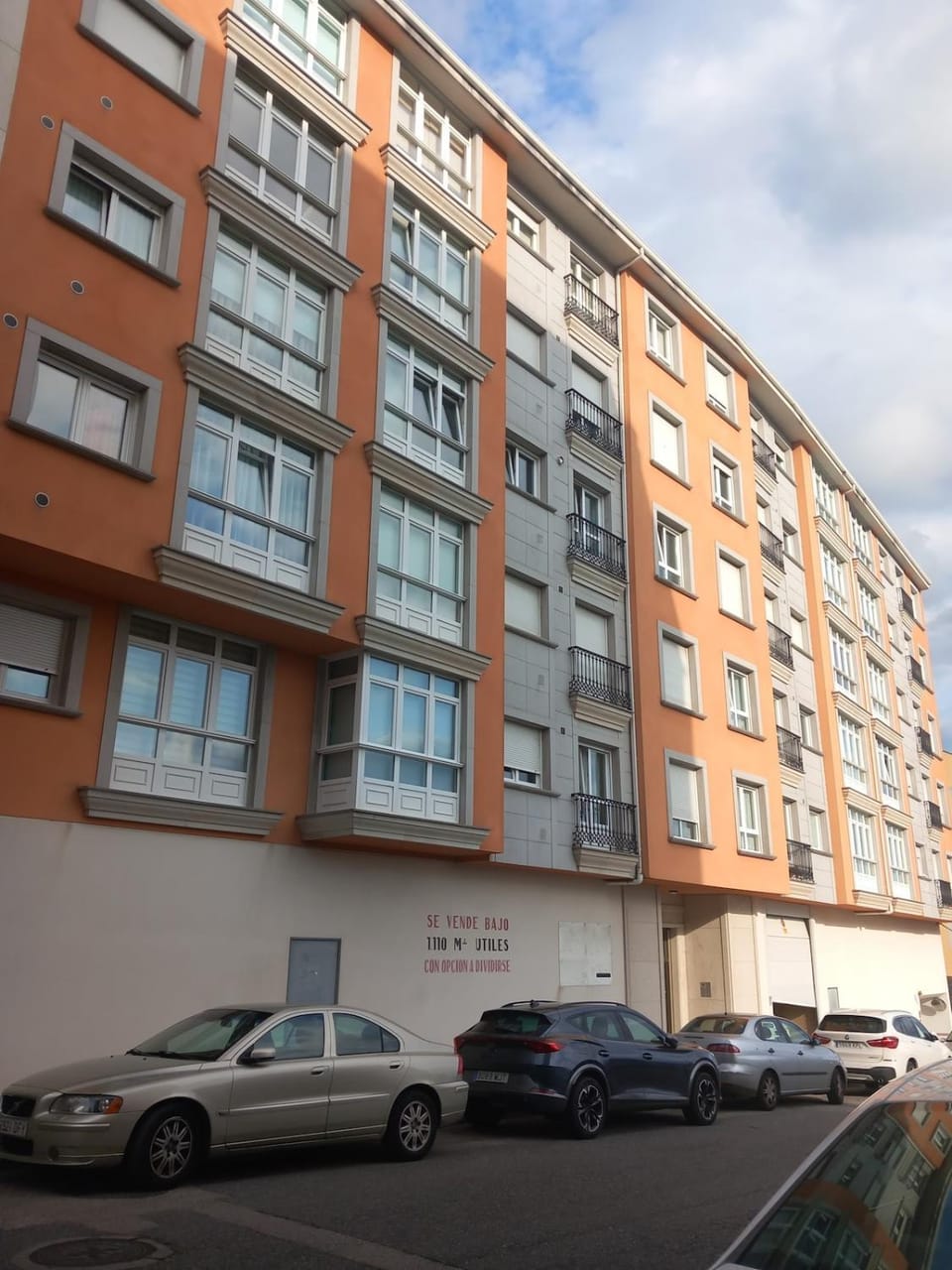 Property building, Street view, Location