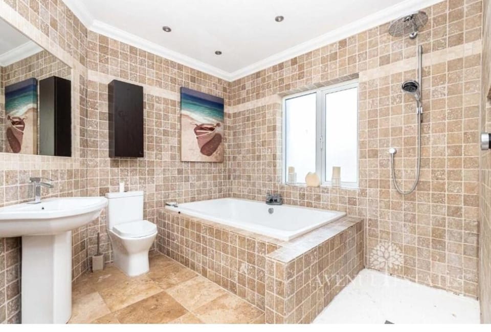 Double rooms in shared house Vacation rental in Bournemouth